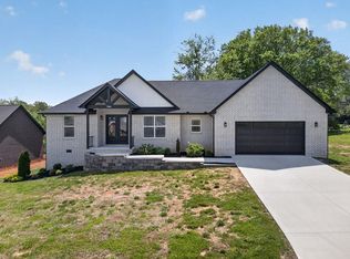 746 Blue Water Dr, Cookeville, TN 38506