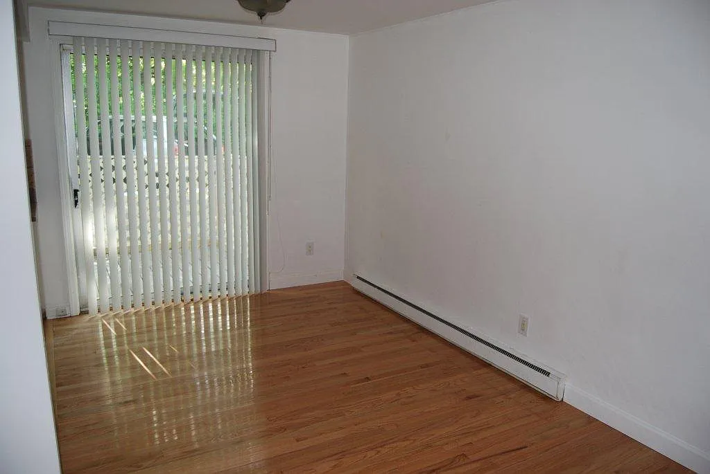 Dining Area - 69 Strickland Rd #69