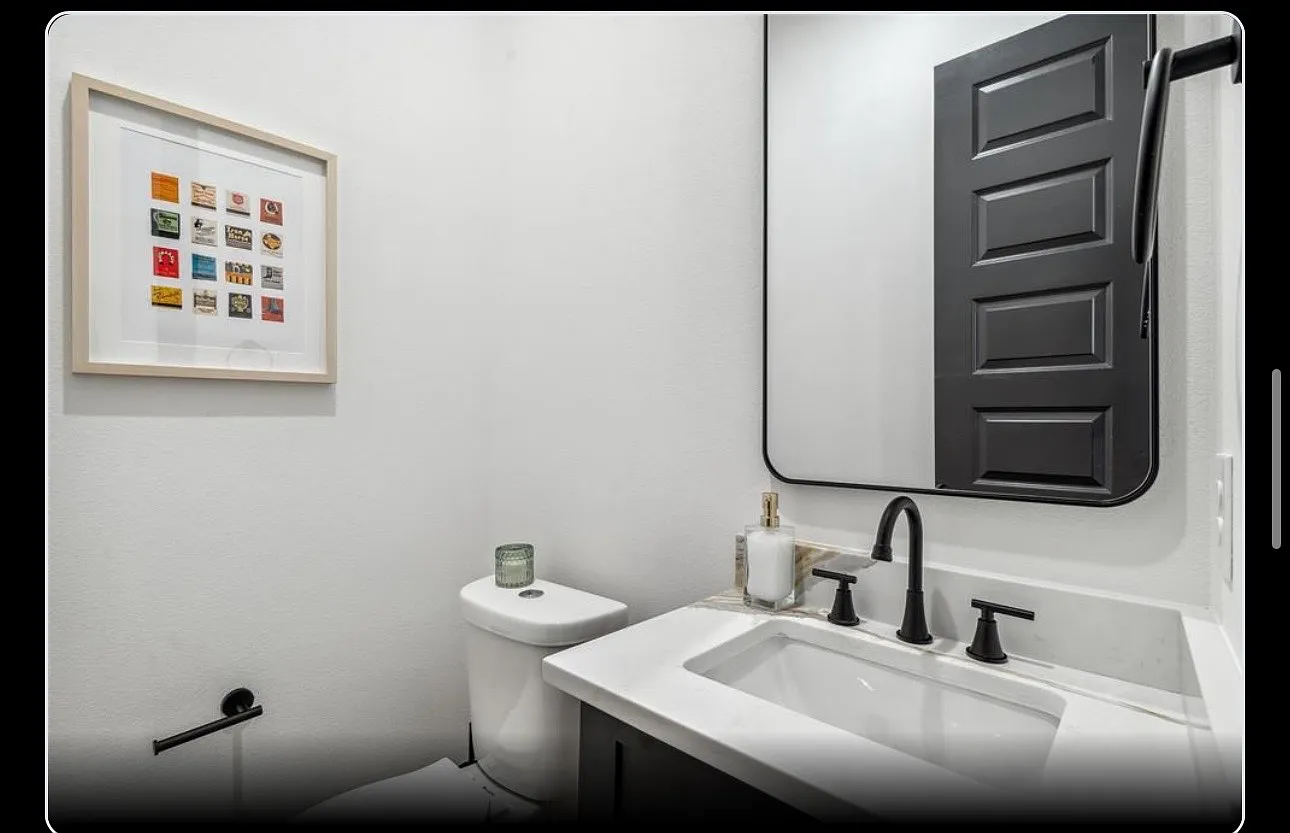 3 bed, 2.5 bath, 1800 sqft, $2,555 — Photo 4