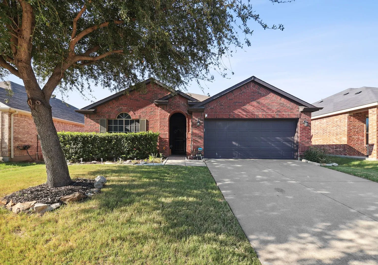 4 Bedroom Single Family in Crossroads — Photo 1