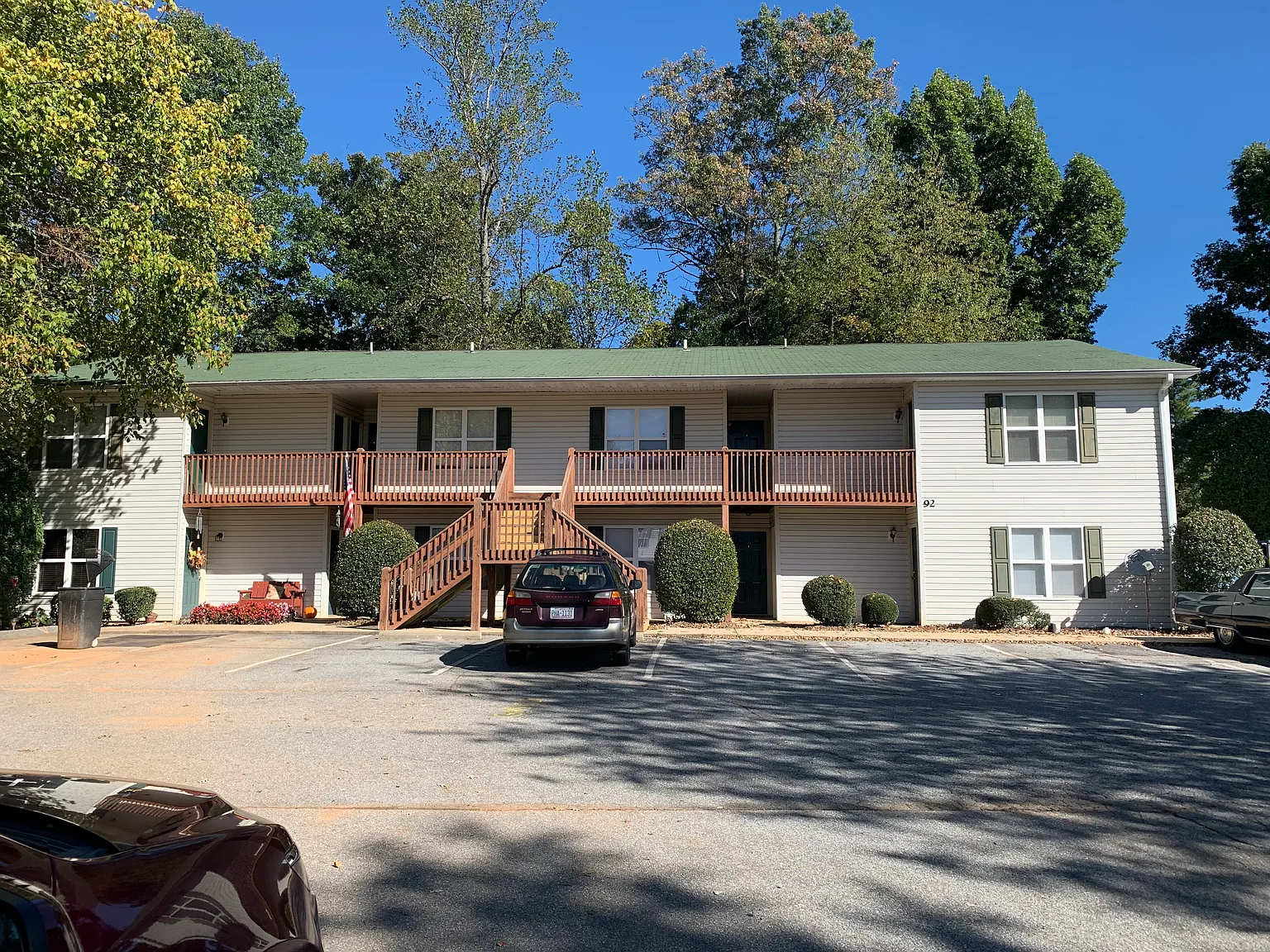 2 bed, $1,275 — Photo 1