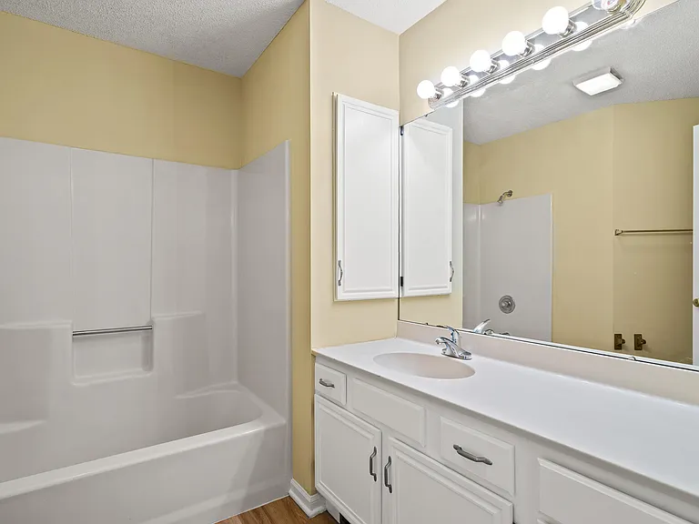 2601 Hillshire Dr — Photo 32