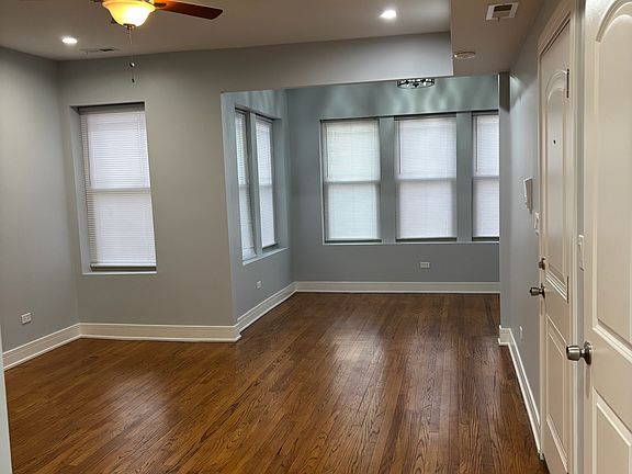 2nd image of 6210 N Oakley Ave #1