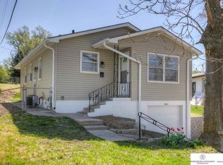 5803 N 43rd Ave, Omaha, NE 68111