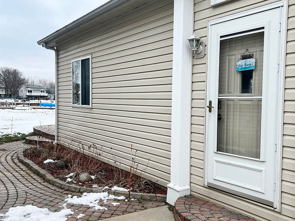 1st image of 32912 Killewald Dr