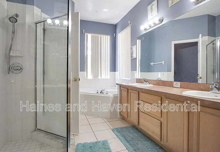 546 Pineloch Dr — Photo 9