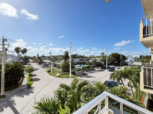 900 NE 18th Ave APT 304, Fort Lauderdale, FL 33304