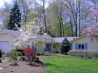 5872 Mills Creek Ln, North Ridgeville, OH 44039