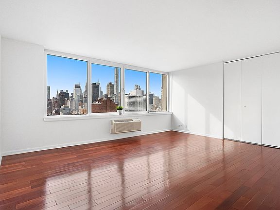 2nd image of 353 E 72nd St APT 30B