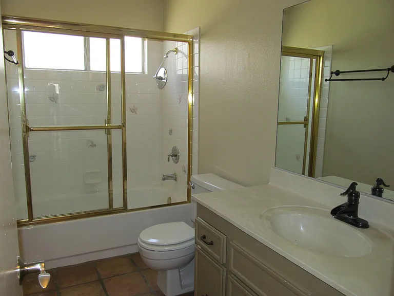 1816 Hermitage Dr — Photo 17