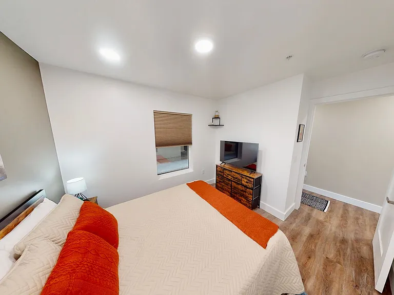 433 Kane Creek Blvd #B110 — Photo 13