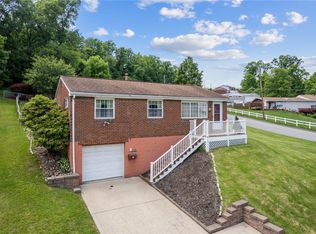 4879 Hialeah Dr, Pittsburgh, PA 15239