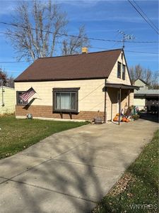 2650 Greenfield Ave, Hamburg, NY, 14075