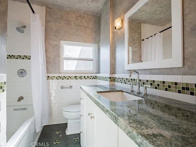 8960 Helms Pl — Photo 12