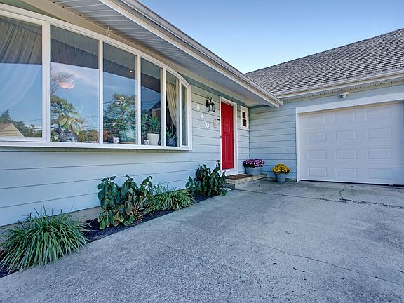 3rd image of 840 Englemere Blvd