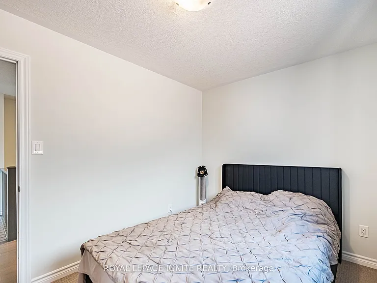 18 Monkton Cir — Photo 40