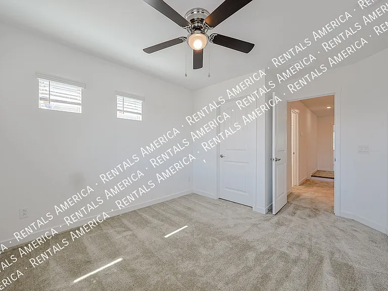 6038 W Hartford Ct — Photo 13