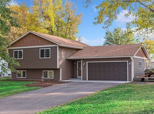 1108 9th Ave SW, Forest Lake, MN 55025