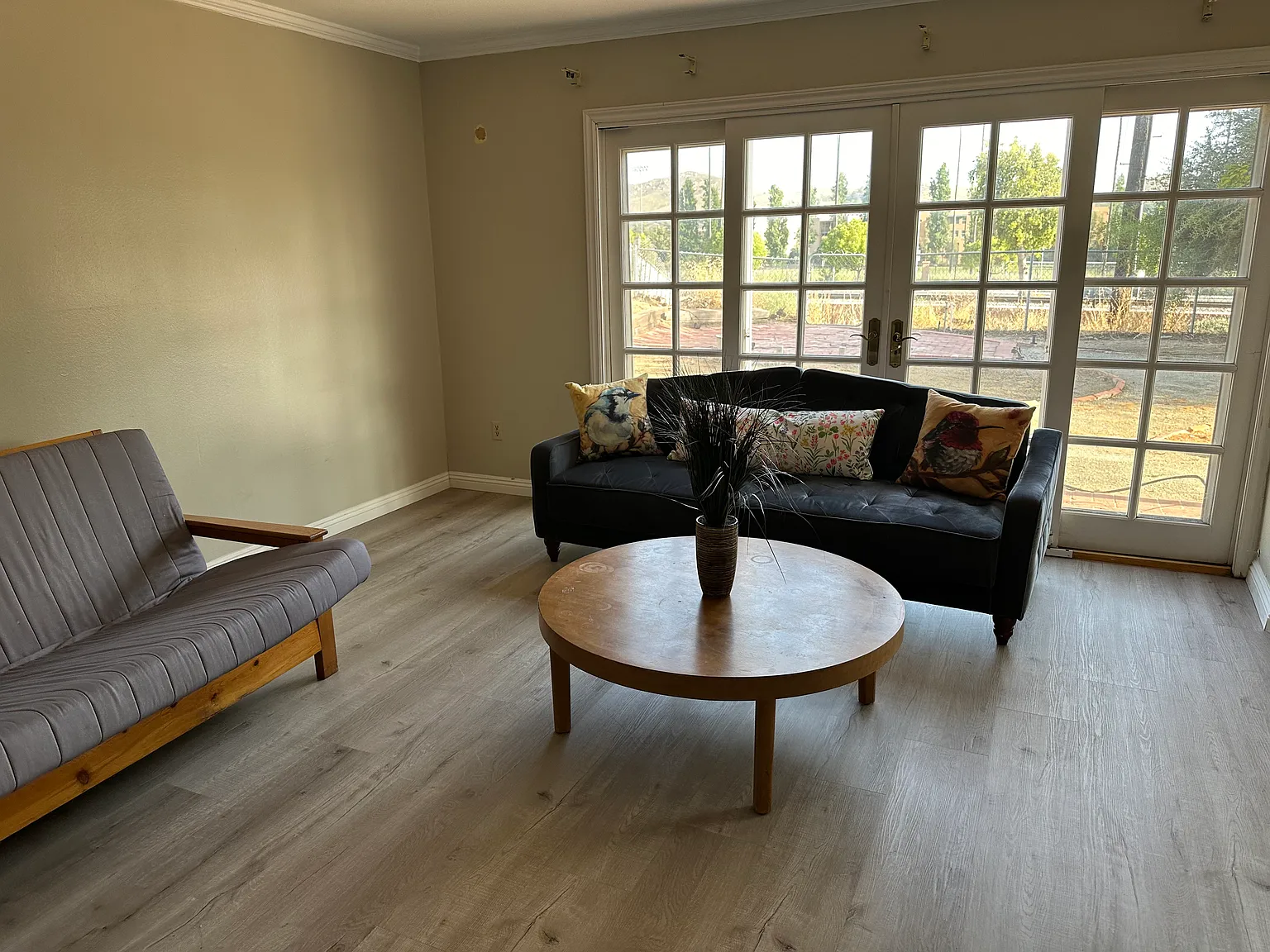 370 W Campus View Dr — Photo 4