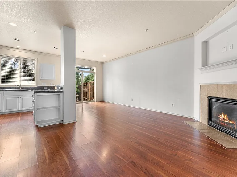 16056 NW Centine Ln — Photo 6