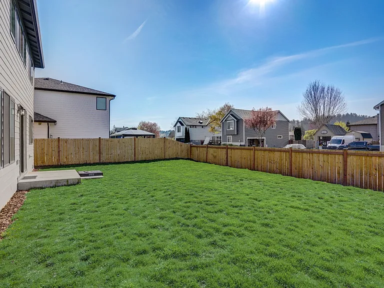 124 Homer Ave SW — Photo 23