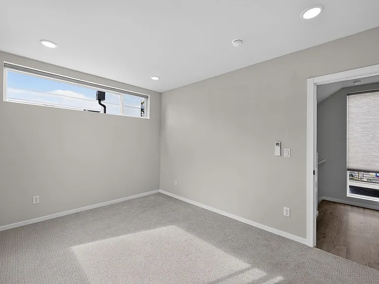 1472 21st Ave — Photo 21