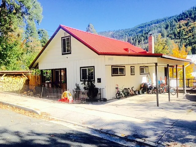 6008 Shasta Ave photo 1
