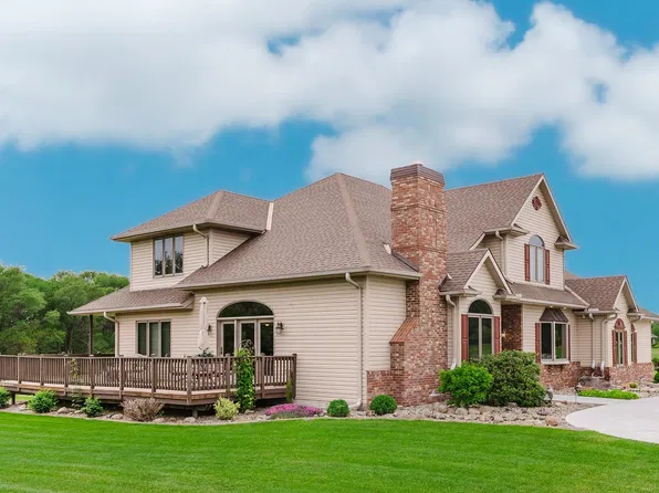 907 Kelland Dr, Norfolk, NE 68701