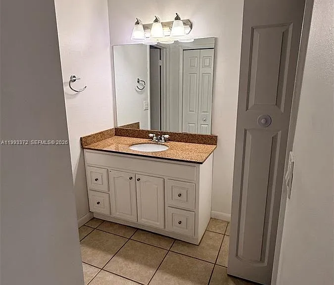231 Lakeview Dr #204 — Photo 23