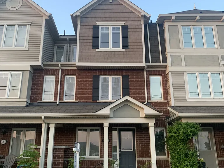 6020 Derry Rd #4 — Photo 1