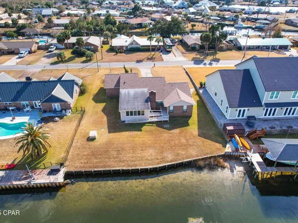 702 Beachcomber Dr, Lynn Haven, FL 32444