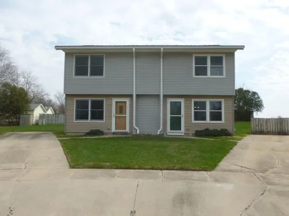 145-147 Birch Ct, North Liberty, IA 52317