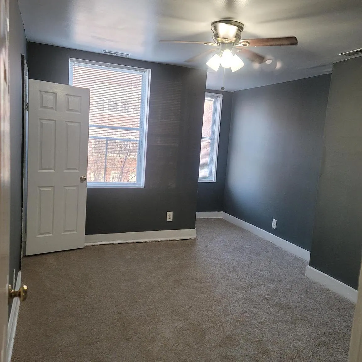 2 bed, 1.0 bath, 1764 sqft, $2,800 — Photo 3