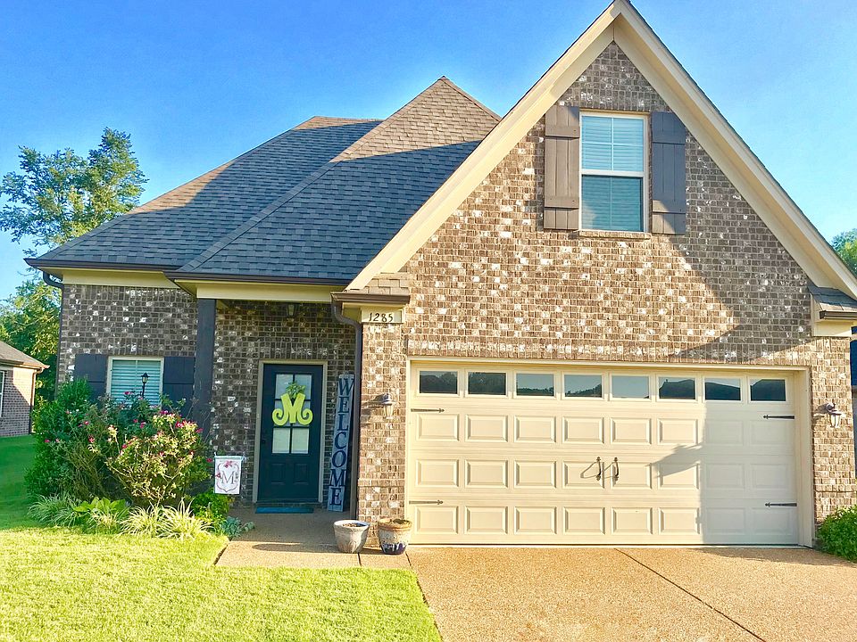 1st image of 1285 Hemlock Dr