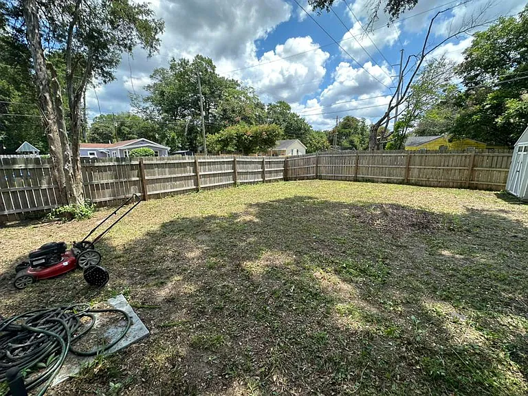 2635 S Allen Dr — Photo 13