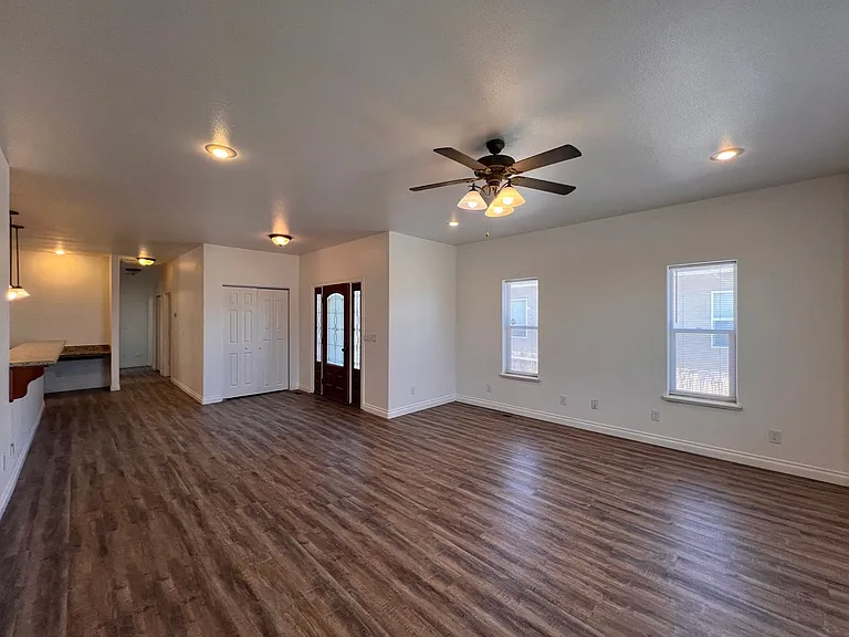 524 Discovery Dr — Photo 17