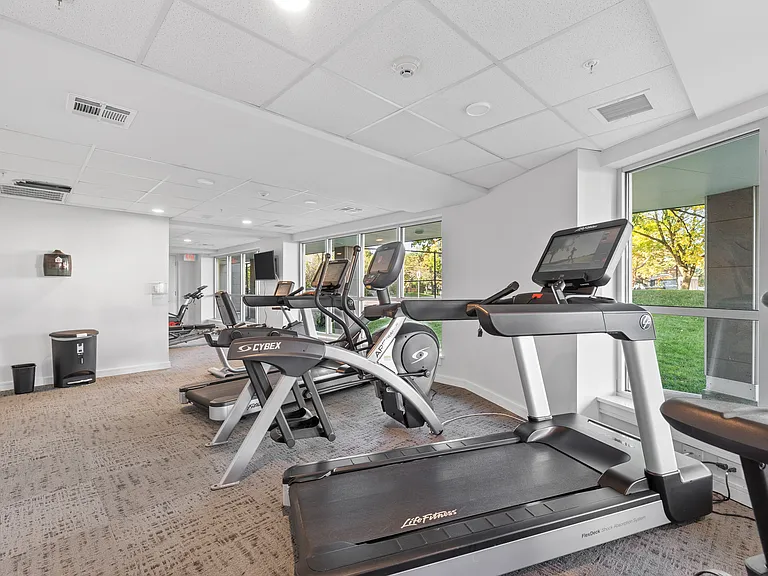 262 Monsignor Obrien Hwy #605 — Photo 29