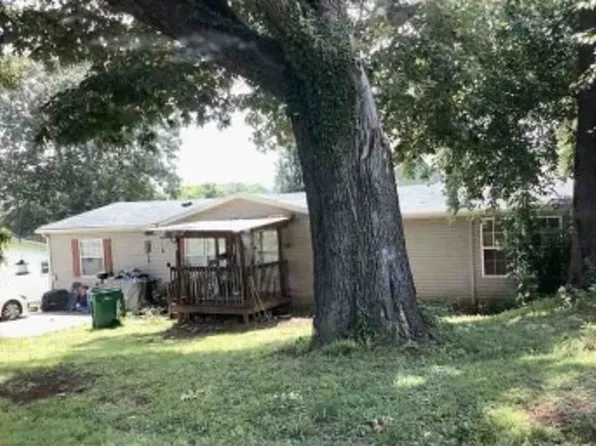 105 9th Ave NW, Winchester, TN 37398