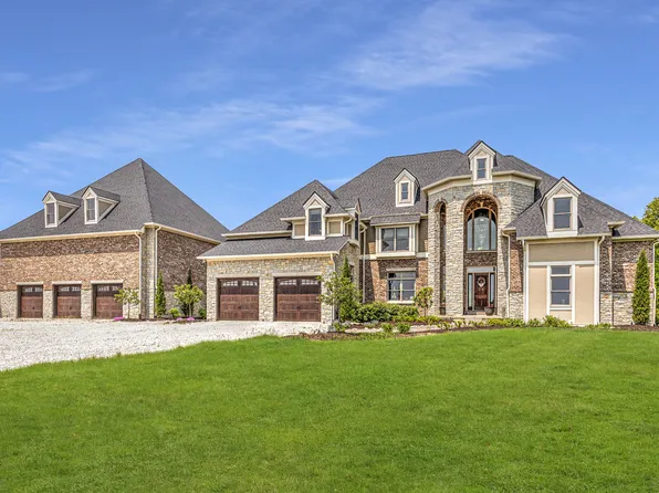910 S 800 E, Zionsville, IN 46077