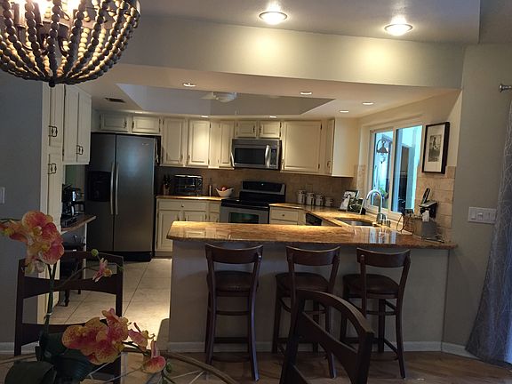 3rd image of 4512 Pine Hollow Dr