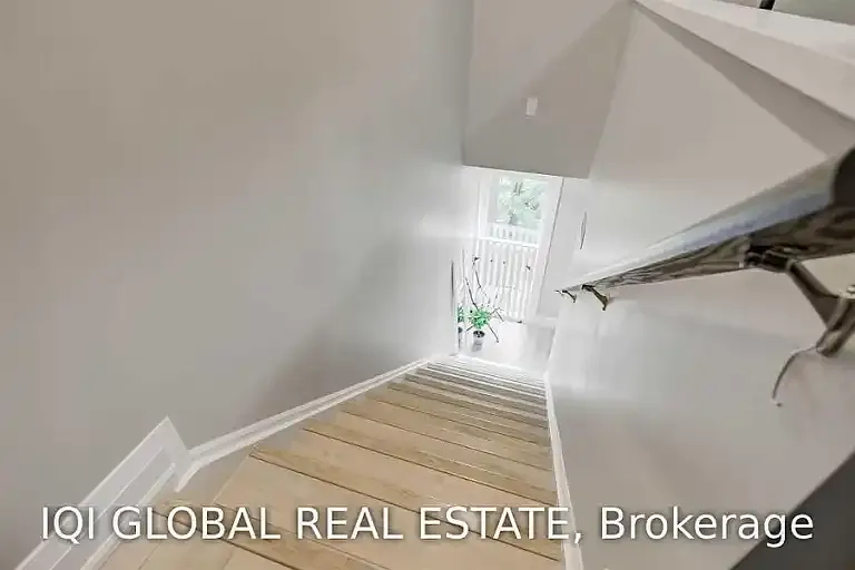 142 Grace St #2 — Photo 4