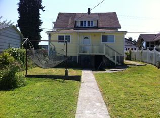 1872 Pacific Ave NE #A-B, Bremerton, WA 98345