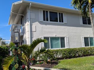 715 Neapolitan Way #715, Naples, FL 34103