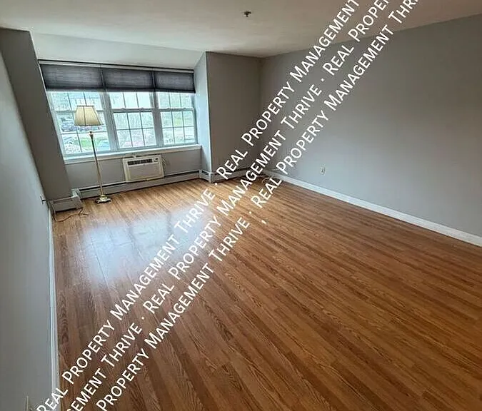 486 Nashua St #201 — Photo 6