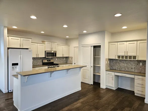 3767 Sidney Way, Medford, OR 97504