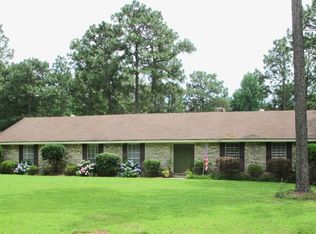 81 Fairway Pl, Hattiesburg, MS 39402