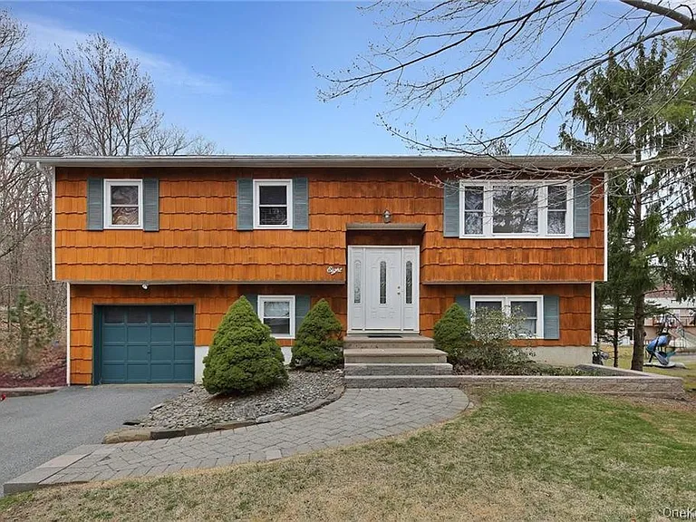 8 Fillmore Ct — Photo 1