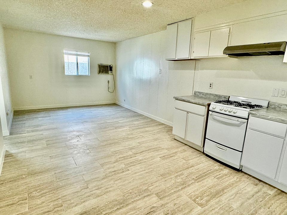 1st image of 44756 2nd St E APT 6