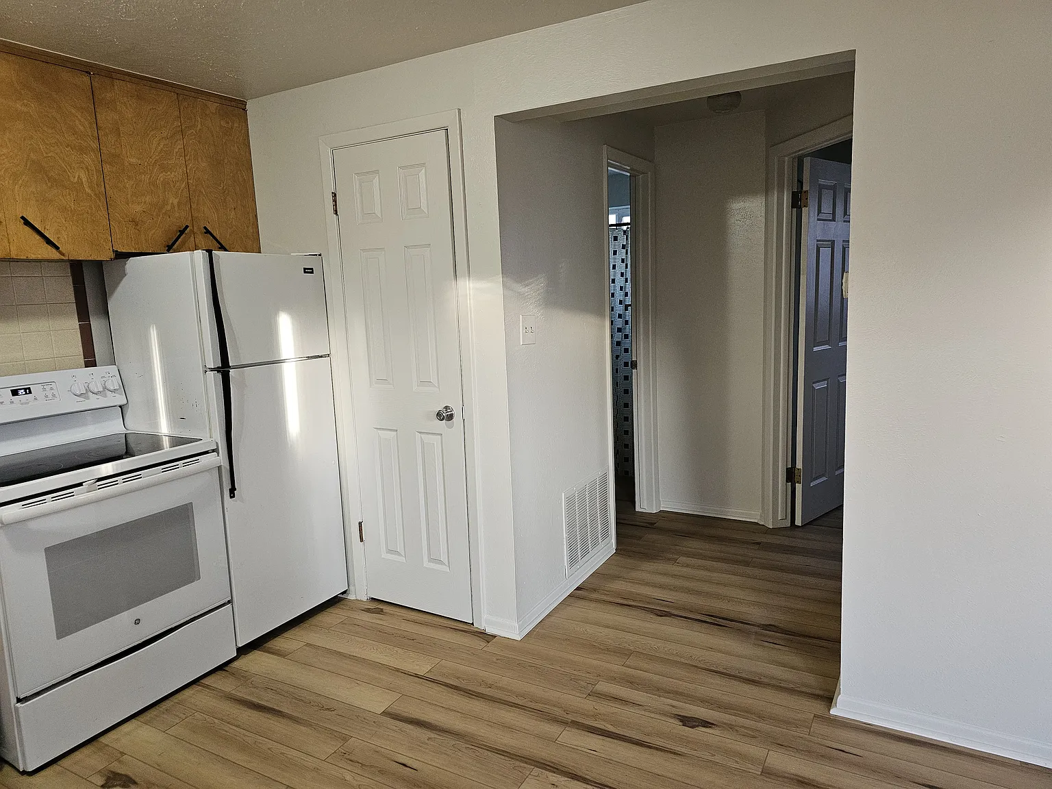 1 bed, 480 sqft, $975 — Photo 2