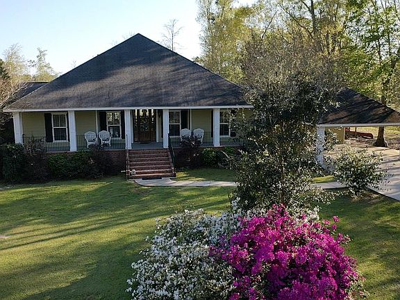 2nd image of 12731 Woodland Cir #D